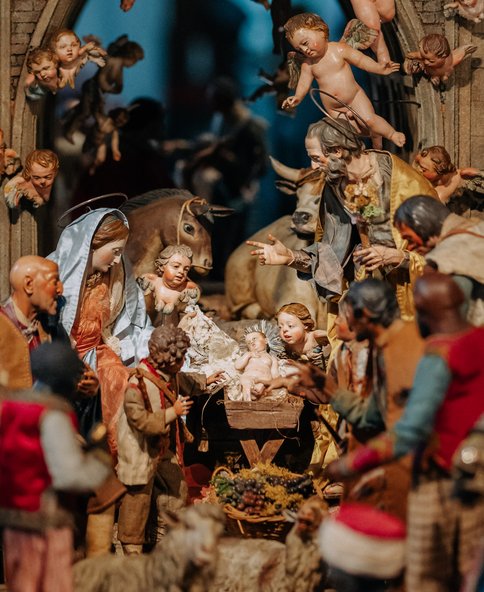 heilige familie mooiste kerststal onder dom. Thijs Huizer